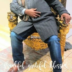 Meet your Posher, Kenneth